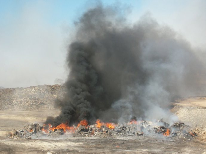 Imagen del incendio declarado en agosto en la planta de residuos Ejido Medio Amb