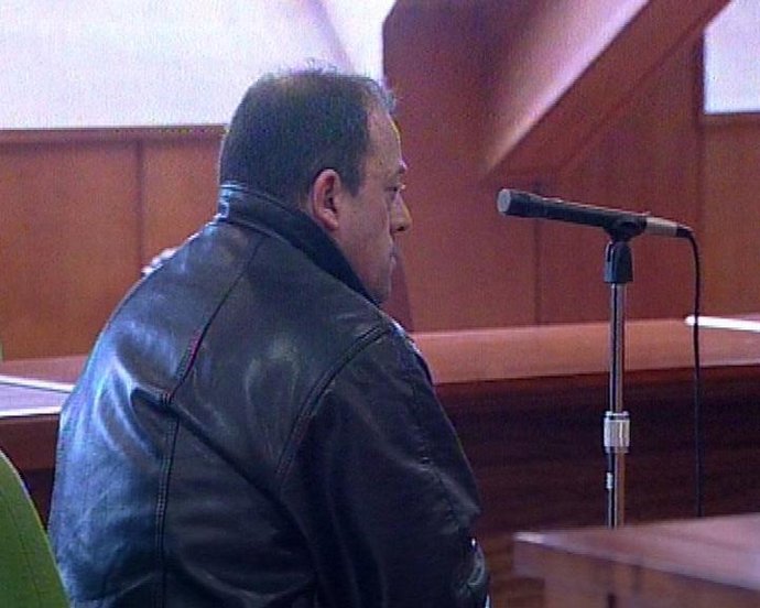 Acusado de corrupción de menores