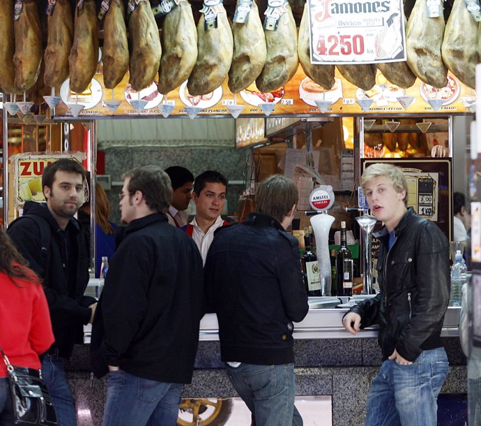 Bar, camarero, restaurante