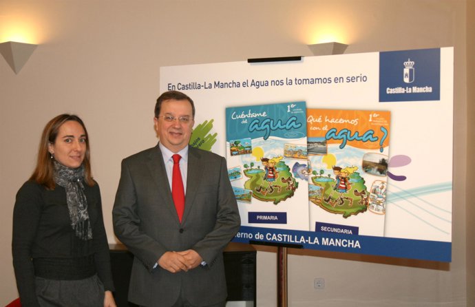 El consejero en la presentación de los concursos