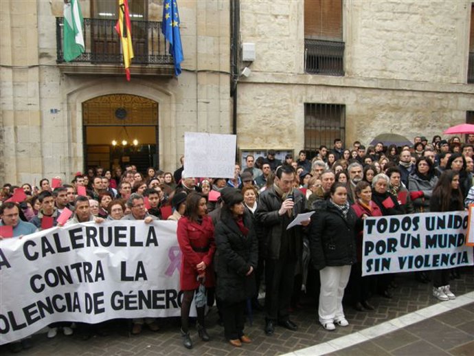 Enviando Por Correo Electrónico: Moción Contra La Violencia De Género, 03, 06, 0