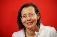 Tura reconoce que la marcha de Mascarell forzó que se presentase