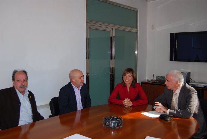 Reunión de la Junta de Andalucía y la Federación de Peñas de Málaga