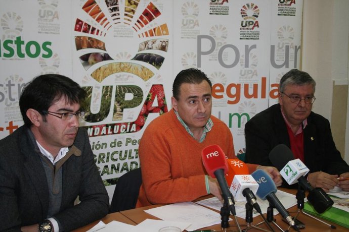 Agustín Rodríguez en rueda de prensa