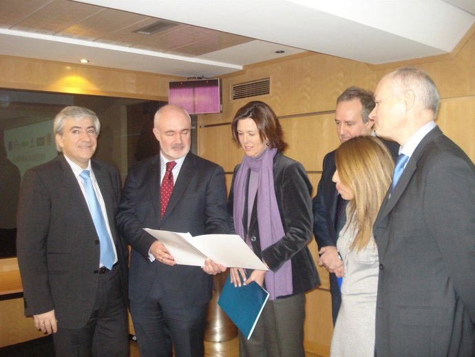 Presentación del botón de denuncia de la iniciativa Protege a la infancia