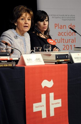 la directora del Instituto Cervantes, Carmen Caffarel 
