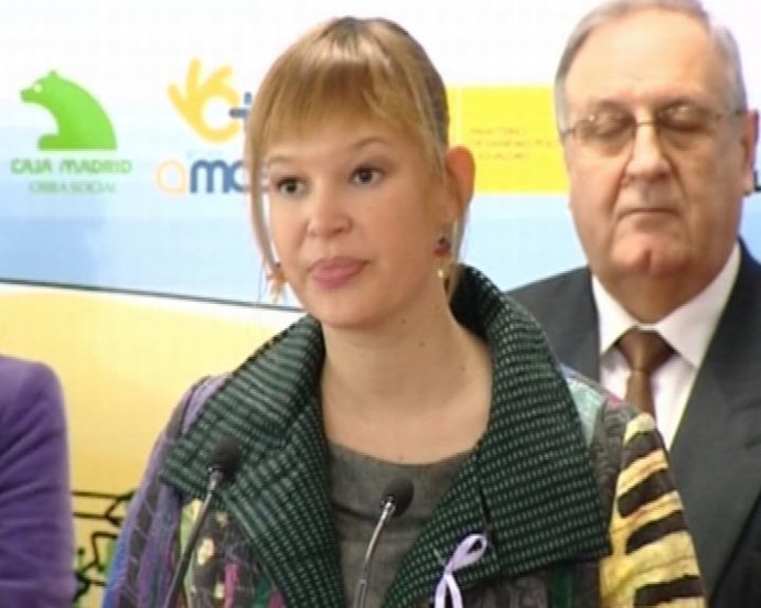 Pajín condena los tres casos de violencia de género