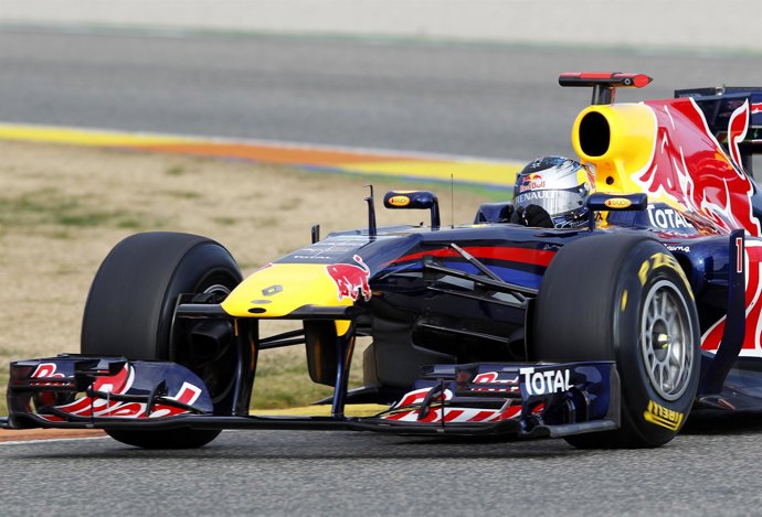 Sebastian Vettel domina en Valencia F!