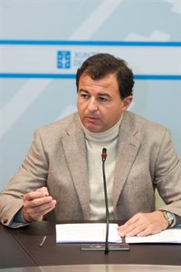 Guerra traslada su pesar a la familia de Roberto Tojeiro, "un ejemplo a seguir"