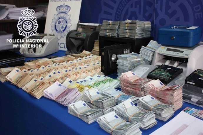 Dinero requisado en la desarticulación de una red de blanqueo
