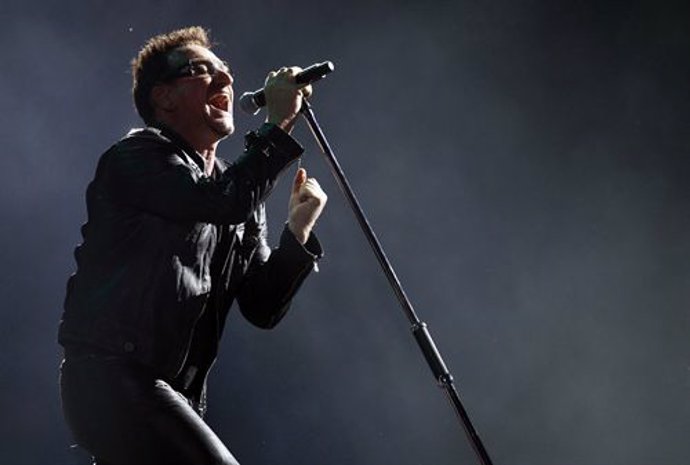 Bono U2 taldeko abeslaria