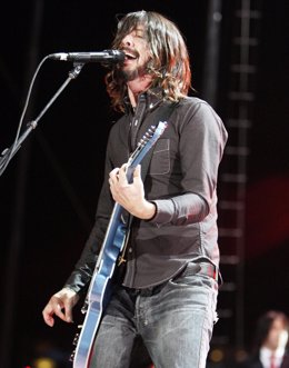 Dave Grohl, cantante y guitarrista de Foo Fighters en concierto