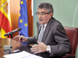 El consejero de Gobernación y Justicia de la Junta de Andalucía, Luis Pizarro