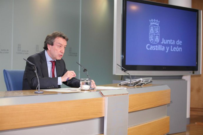 El portavoz de la Junta, José Antonio de Santiago-Juárez