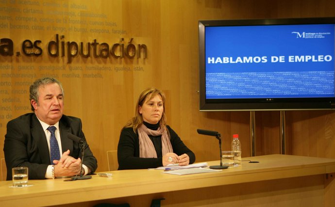 El presidente de la Diputación de Málaga, Salvador Pendón, y la diputada provinc