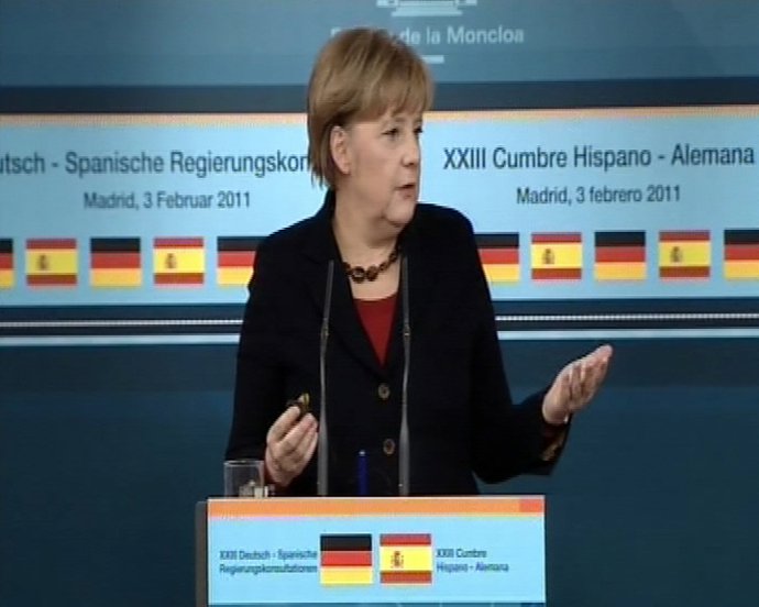 Merkel destaca los "grandes logros" de España 
