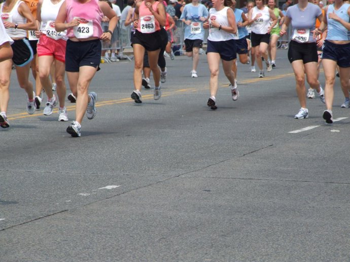 Mujeres corriendo