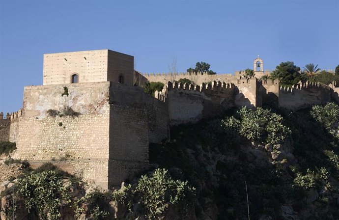aLCAZABA DE aLMERÍA.