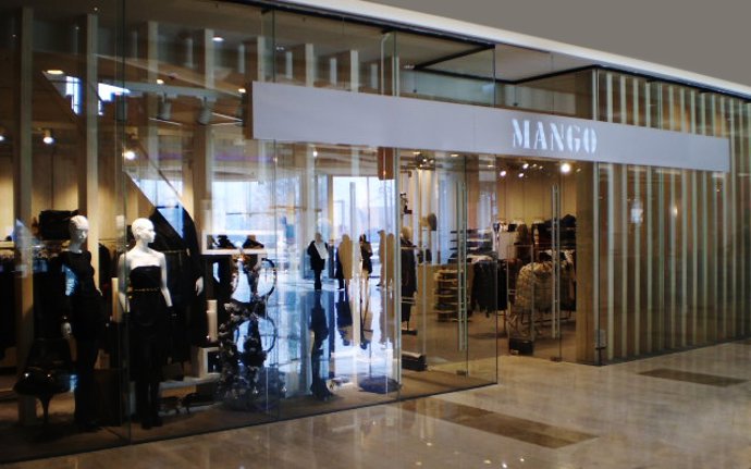 Tienda de ropa Mango