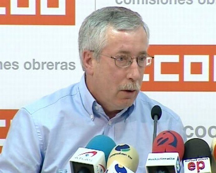 Toxo critica las reformas del Gobierno