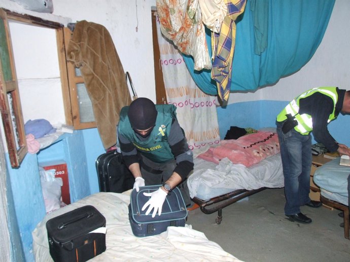 Desarticulan en Almería una red de tráfico de personas y explotación sexual y li