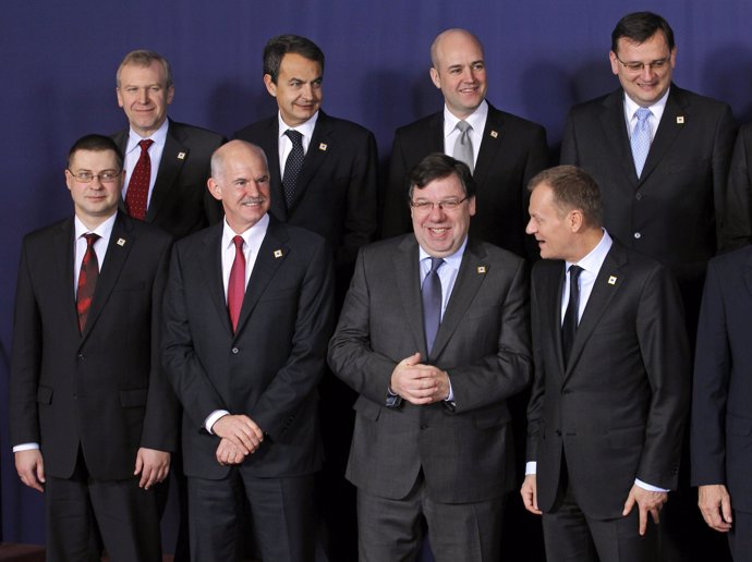 Lideres europeos (zapatero) en la Cumbre de Bruselas