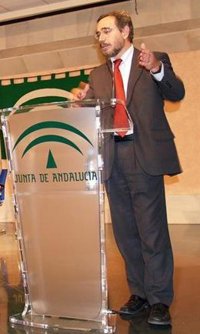 Agro.- Junta ve una "buena noticia" que la envasadora de Fedeoliva pase "de manos muertas a activas"