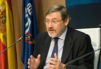 Lissavetzky cree que ayuntamientos deben participar en ingresos de comunidades pero "sin dejación de responsabilidad"