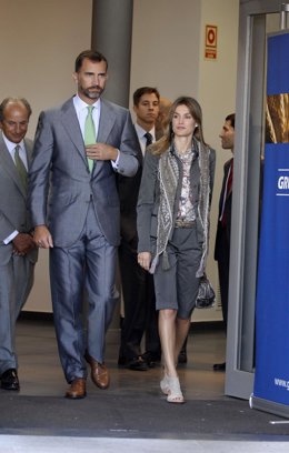 Los Principes de Asturias inaugurando el centro de I+D+I Siro