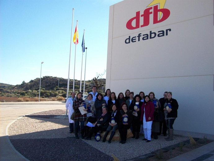 Participantes en un curso, en la empresa Defabar, en Alcorisa (Teruel)
