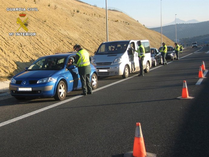 NOTAS PRENSA. GUARDIA CIVIL.