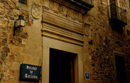 Fachada del Parador de Cáceres