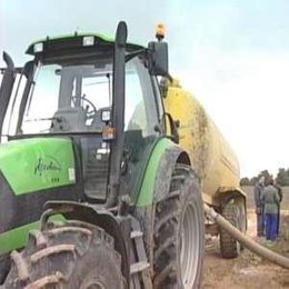 Agricultores Y Ganaderos