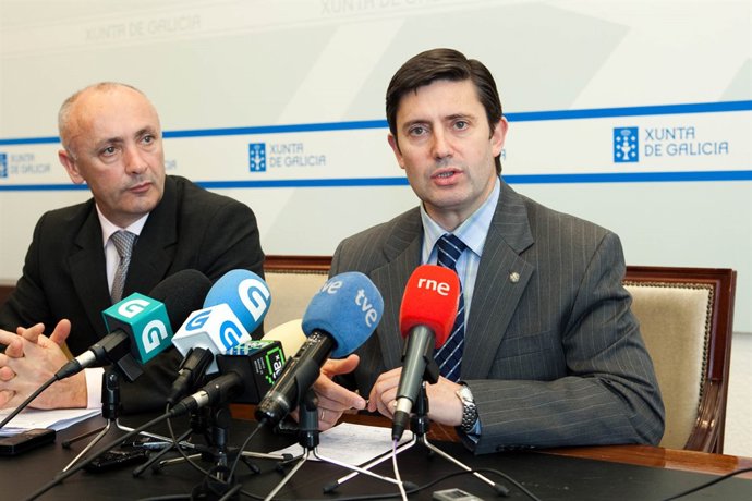 O conselleiro do Medio Rural, Samuel Júarez, xunto co director xeral de Produció