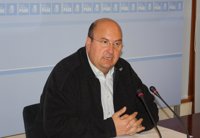 PSOE dice a los alcaldes disgustados por la supresión de parte del FORCOL que el plan de ahorro es "imprescindible"