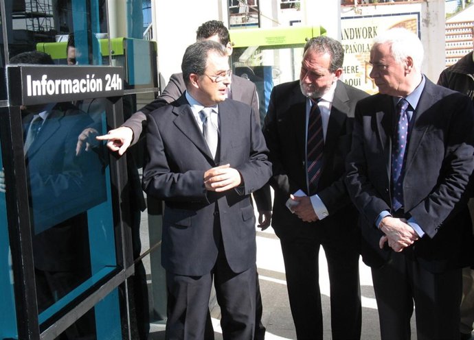 NOTA DE PRENSA Y FOTOGRAFÍA. EL NUEVO SISTEMA DE INFORMACIÓN TURÍSTICA DE LA COS