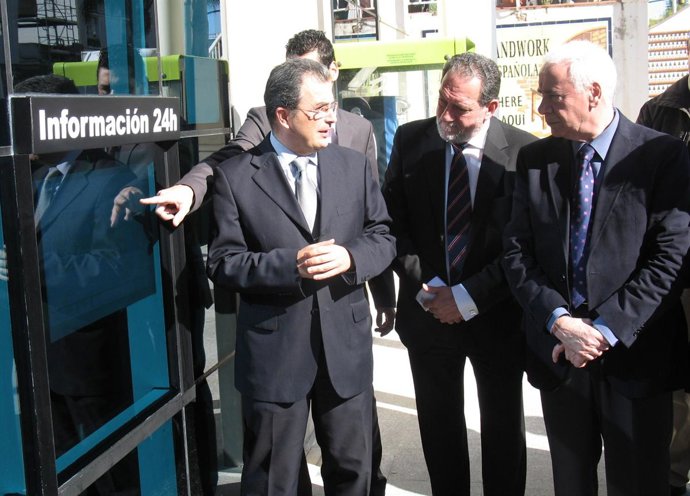 NOTA DE PRENSA Y FOTOGRAFÍA. EL NUEVO SISTEMA DE INFORMACIÓN TURÍSTICA DE LA COS