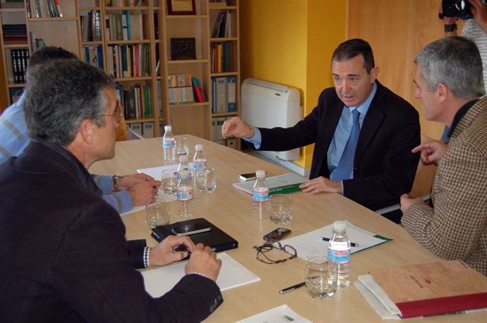 Nota De Prensa Economía (Extenda En Coexphal)