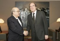 El Gobierno se compromete a abordar las deudas de los parquetazos con las universidades