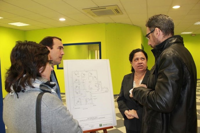 La Junta De Andalucía Invierte 220.000 Euros En Dotar De Alojamiento Empresarial