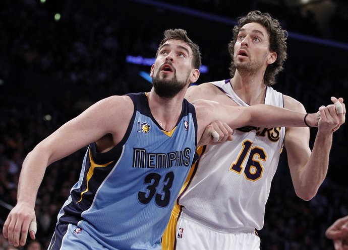 Pau Gasol y Marc Gasol LA Lakers-Memphis Grizzlies