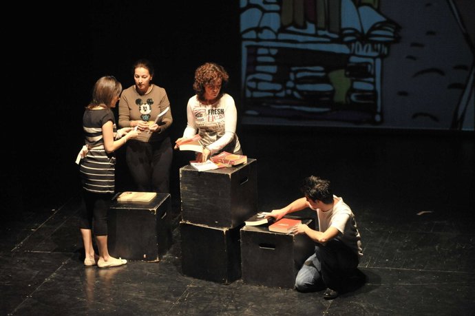 Miembros del Taller Municipal de Teatro