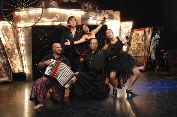 'La barraca del zurdo' de la compañía Laví e Bel en el Teatro Central