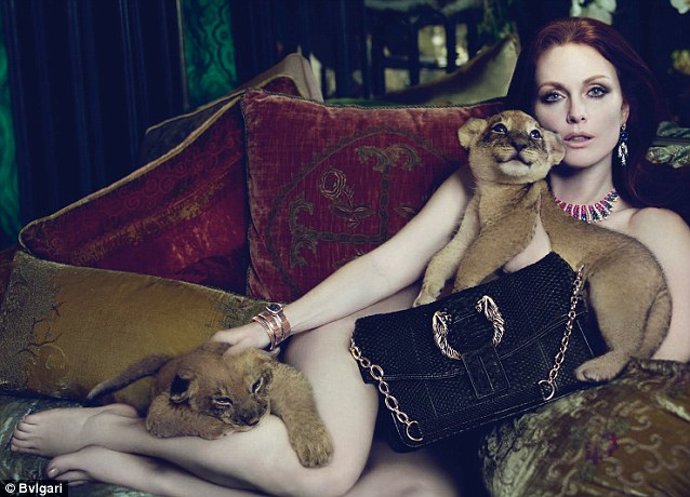 Julianne Moore para Bvulgari