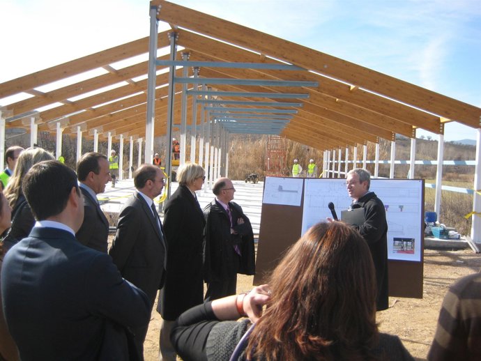 Autoridades durante su visita a Daroca