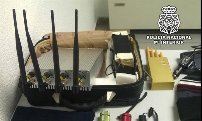 Material incautado a los butroneros