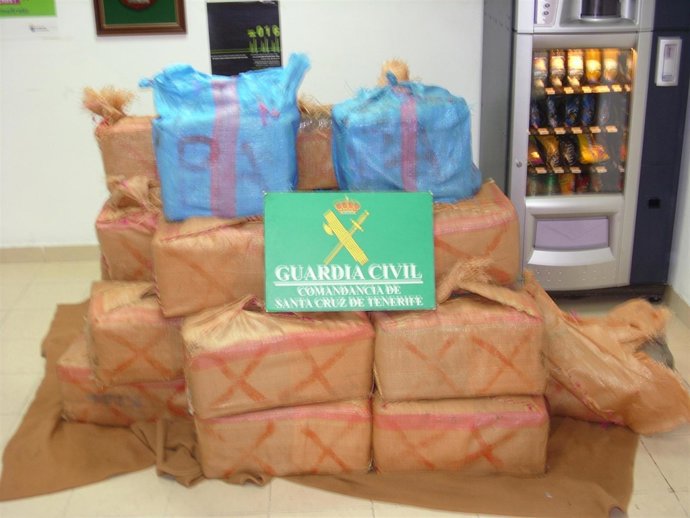 Fardos de hachís encautados en Güímar (Tenerife)