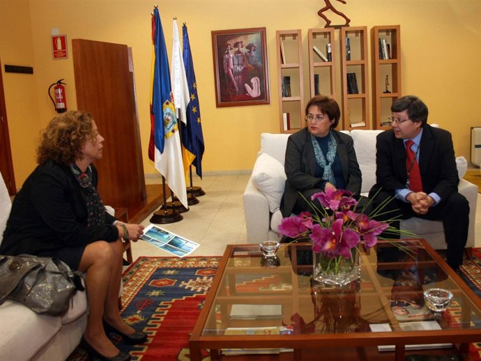 Gonzáez Taño ha visitado las obras  del aeropuerto