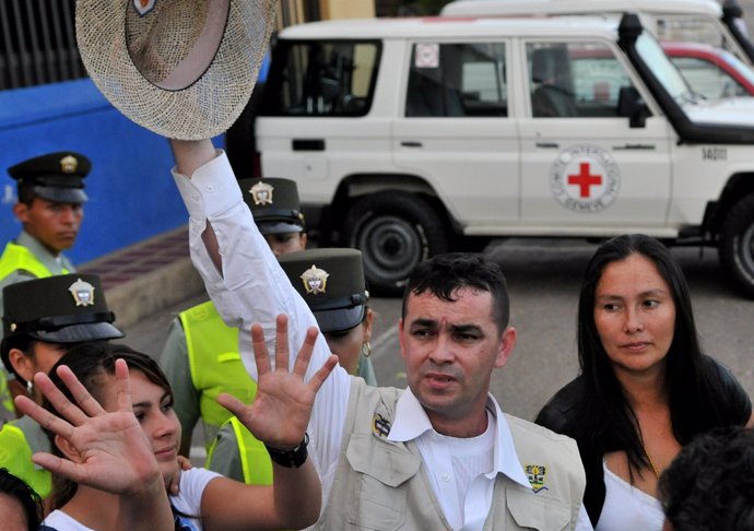 Concejal colombiano secuestrado por las FARC Marcos Baquero se reencuentra con s