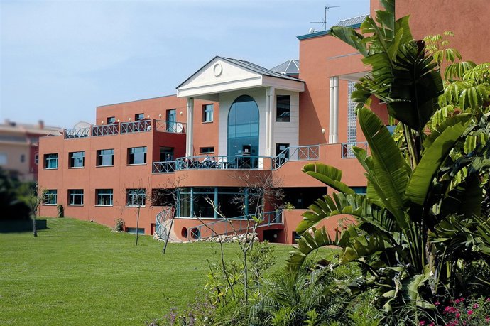 Panorámica del edificio de la Escuela Internacional Les Roches de Marbella 